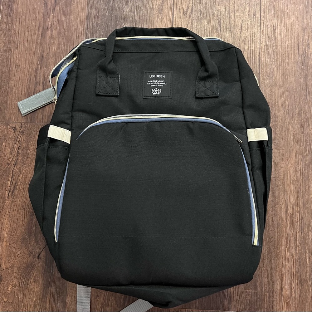 LeQueen Diaper Backpack Black Bag - Like New!